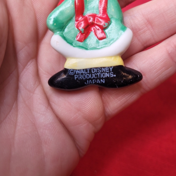 Vintage porcelain winter Minnie mouse made in Japan Walt Disney ornament - Picture 4 of 6